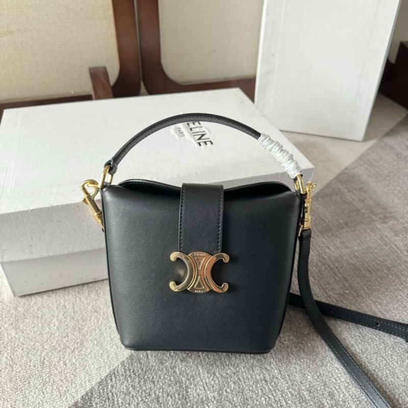 Ce1i*e bucket bags